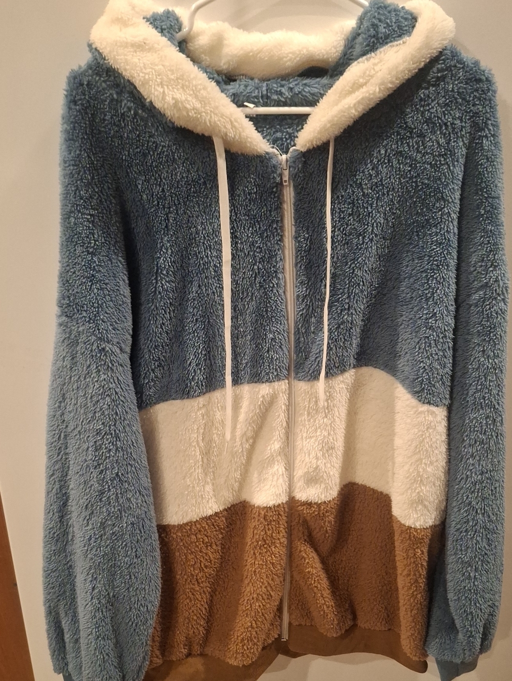 Source Unknown Blue/Cream/Brown Plush Hooded Zip Sweater